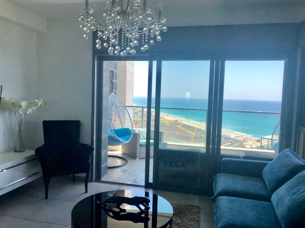 Panorama Apartment " City Garden " Bat Yam Eksteriør billede